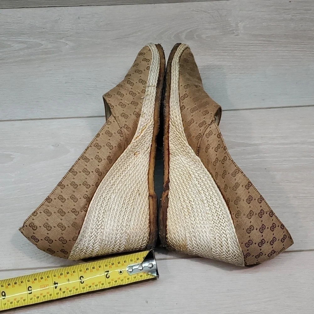Vintage Gucci Y2K Womens Logo Canvas Pump Wedge Sandals shoes sz 9